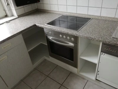 Unterbau Küchenzeile in Winkelform mit Elektroherd, Cerankochfeld, Einbauspüle - Bild 1 von 4