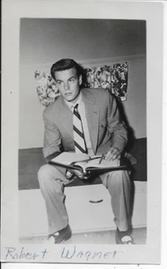1950's 2 1/2" X 4" B&W Photo of Robert Wagner RARE - Picture 1 of 2
