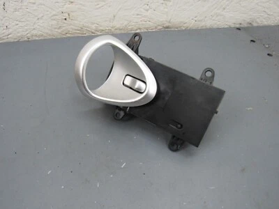 Maçaneta interna da porta do passageiro direito Nissan 350Z 2003-2009 fabricante de equipamento original - Imagem 1 de 4