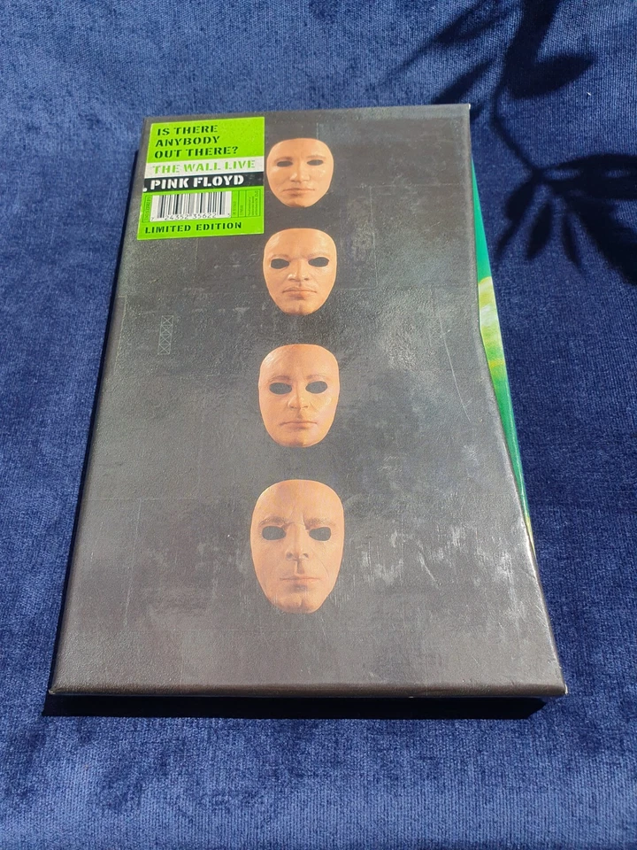 PINK FLOYD THE WALL LIVE IS THERE ANYBODY OUT THERE LIMITED EDITIONEAN2435235622 - Bild 1 von 4