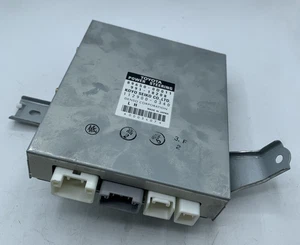 89650-0D011 CENTRALINA PIANTONE STERZO ORIGINALE TOYOTA YARIS GENUINE OEM - Imagen 1 de 6