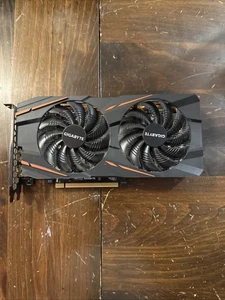 Gigabyte AMD Radeon RX580 RX 580 8GB 2048SP GDDR5 PCI-E Graphics Video Card - Picture 1 of 5