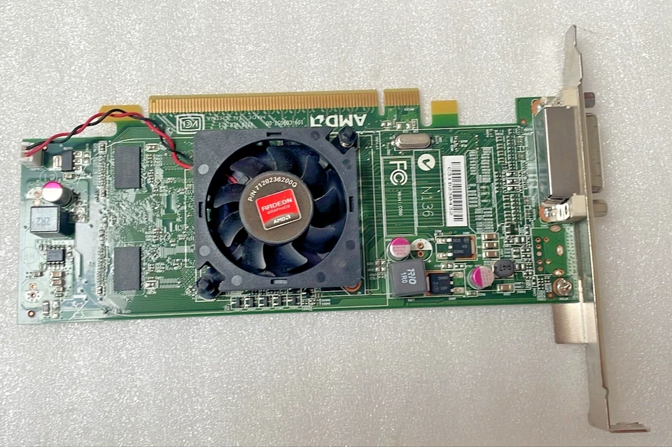 Dell AMD Radeon HD5450 512MB DDR3 DVI  PCI-e Video Graphics  Card - Image 1 of 4