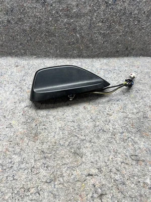 Antena de montaje en techo con aleta de tiburón Grand Cherokee Durango 2014-2020 OEM TEXTURIZADA Foto 1 de 4