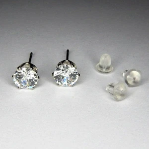 Traumhaftes feuriges Paar 6 mm runde Zirkonia Ohrstecker Chirurgenstahl - Bild 1 von 7