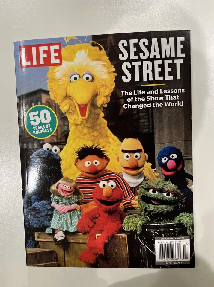 LIFE Magazine - Sesame Street 2019 - 50 Years of Kindness Foto 1 de 1
