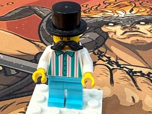 Lego - Pre-Owned Fairground Worker Minifigure 807737 (Fairground) - Picture 1 of 6