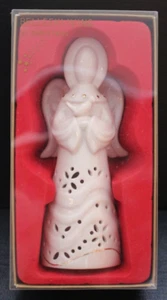 BELLEEK Pottery Ltd. 6" große Engel Figur Belleekliving - mit Box - Bild 1 von 9