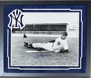JOE DIMAGGIO Signed Autographed Framed 16x20 Photo PSA Authentic #1 - Picture 1 of 1