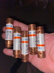 15 Mersen Ferraz Shawmut Tri-Onic Dual Element Time Delay Fuse TR50R - Foto 1 di 1