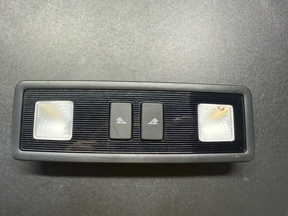 Luz domo trasero Volkswagen Jetta Gli 2019 Foto 1 de 1