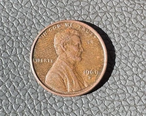 1969 D Lincoln Cent Floating Roof - Picture 1 of 2