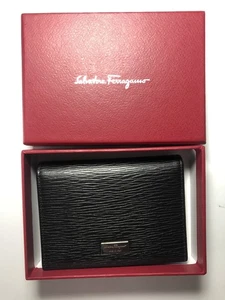 Salvatore Ferragamo Kartenetui Etui Herren Schwarz NERO ROT Geldbörse Logo Silber - Bild 1 von 7