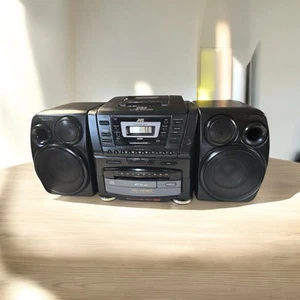 De colección JVC PC-XC60 10 Discos Cambiador de CD Cassette Radio Estéreo Boombox Probado Trabajo - Imagen 1 de 3