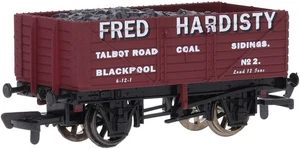 Dapol B535 OO Gauge 7 Plank Wagon No.2 'Fred Hardisty' ' Blackpool' (Pre-Owned) - Picture 1 of 1