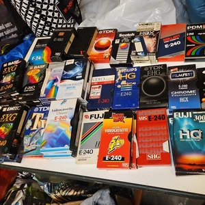 VHS-Kassetten gebraucht,  bespielt, über 45 Stück, BASF,TDK,PHILIPS... - Bild 1 von 5