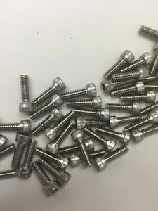 Lote de 50 tornillos de cabeza de zócalo de 4-40 de acero inoxidable 316 de 3/8" de largo - Imagen 1 de 1