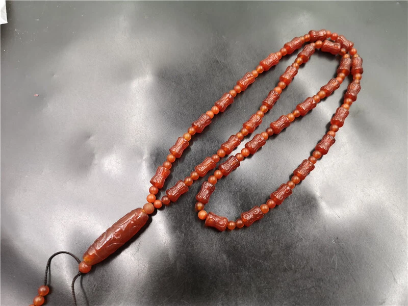 Collar colgante chino natural ágata roja tres ojos una línea tallado a mano #2 Foto 1 de 1