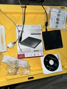 LG GP60 Ultra Slim Portable DVD Writer MAC / WINDOWS 0.5 Inch With Box - Afbeelding 1 van 4