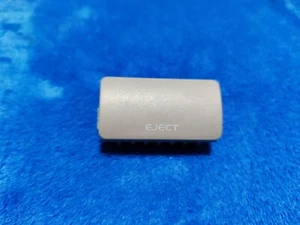 SUPER NINTENDO Button aus Jecting - SUPER NINTENDO Original Eject button - Bild 1 von 2