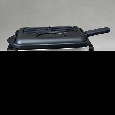 Freidora compacta CUISINART calentamiento rápido 1,1 L capacidad de aceite plateada CDF-100P1 Foto 1 de 4