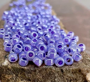 Ceylon Gladiola 11/0 Toho 10g Glass Seed Beads - Picture 1 of 6