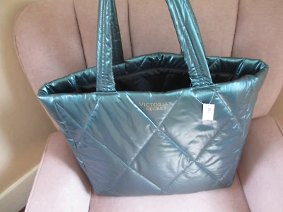 Bolso de Mano VICTORIA'S SECRET Weekender VS Verde Oscuro Acolchado Puffer Nuevo con Etiquetas Top Abierto Foto 1 de 4