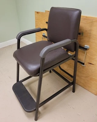 Silla de cadera alta Drive Medical para post cirugía - marrón Foto 1 de 2