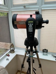Celestron NexStar 8 SE Computerized Telescope.Metal Tripod + lenses Etc - Picture 1 of 3