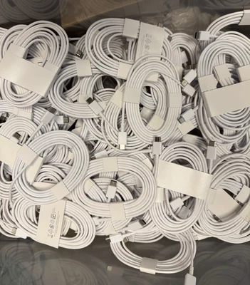 Lot of 10 New OEM Samsung USB-C to USB-C Fast Charge Data Cables White 6 Feet - Image 1 of 2
