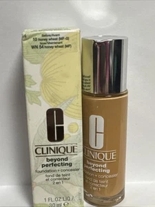 Clinique Beyond Perfecting Foundation and Concealer 30ml, WN 54 Honey Wheat - Picture 1 of 3
