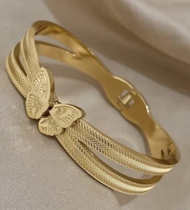 Women’s Gold-plated Stainless Steel Bracelet Butterflies inlaid Minimalist Boho - Picture 1 of 5
