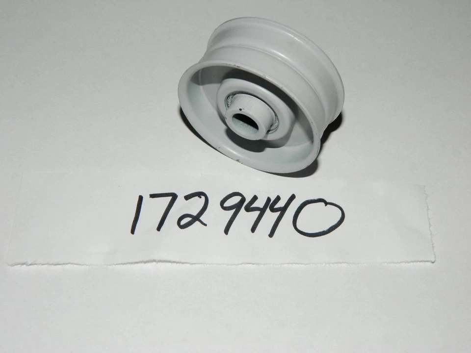 Troy bilt Snowblower idler Pulley 1720936  / 1729440  24'' 42010 & others - Image 1 of 2