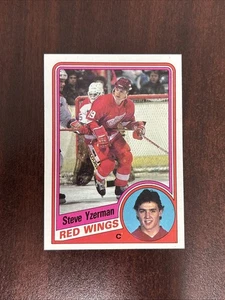 1984-85 Topps - Steve Yzerman #49 (RC) Detroit Red Wings HOF - Picture 1 of 2