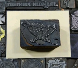 Antiguo bloque de estampillas de corte de adorno tipo impresión tipográfica ciervo corriendo de colección - Imagen 1 de 2