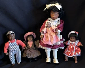 5 Vintage Afroamerikanische Puppen Lehrerin Mutter 14” & 4 Kinder 8-4” Porzellan & Vinyl - Bild 1 von 24