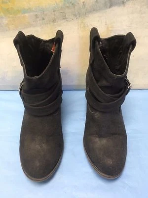 Rocket Dog WOMENS SHORT BOOTS Sz 6.5 - Image 1 of 4