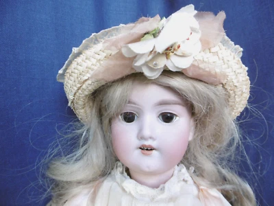 JOLIE POUPEE ANCIENNE ARMAND MARSEILLE MOULE 390 CORPS À BOULES - HAUTEUR 54 CM - Photo 1/4