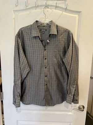 Men’s Kenneth Cole Reaction gray striped dress shirt. Size XXL - Image 1 of 3