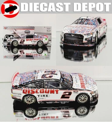 AUSTIN CINDRIC 2022  DAYTONA WIN DISCOUNT TIRE 1/24 ACTION - Image 1 of 4