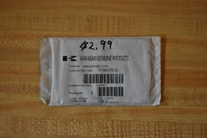 Kawasaki 11061-7012 Gasket, Pipe Intake, new in package - Picture 1 of 2