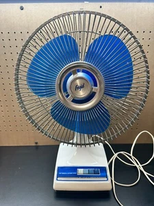 Vintage Frigid White Blade Oscillating 12” Fan 12-1 Desk Table 3-Speed Rotating - Picture 1 of 12