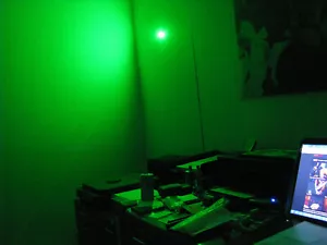 ULTRASTARKER LASER GRÜN MIT 20 KM REICHWEITE USB LADUNG ERLAUBTE AUSFÜHRUNG - Bild 1 von 17