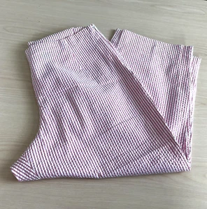IZOD Pink & White Striped Seersucker Stretch Capri Pants Size 14 (32.5"x21.5") - Picture 1 of 3