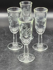 Vintage Set Of 4 Etched Glass Stemmed Cordial Glasses - Picture 1 of 8