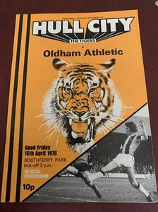 1976 Hull City V Oldham Athletic Soccer/football Programme - Picture 1 of 3