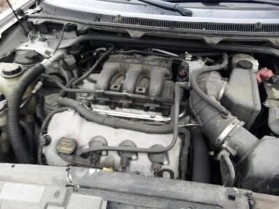 Conjunto de filtro de aire usado se adapta a: Ford Flex 2012 3,5 L sin turbo grado A Foto 1 de 4