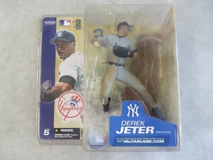 MOC 2003 McFarlane's Sports Picks MLB Series 5 Derek Jeter Yankees Figure - Picture 1 of 2