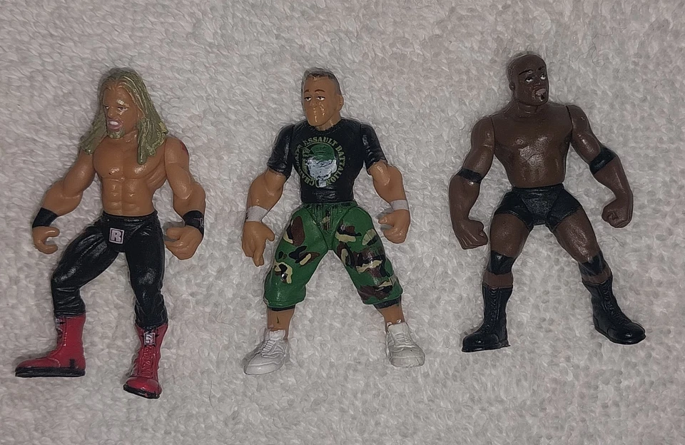 Lote de 3 mini figuras de acción WWE Micro Aggression 2" Jakks Pacific 2006 Foto 1 de 2