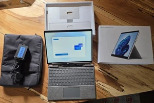 Microsoft Surface Pro 8 13" i5 8GB 128GB SSD Win11 + Keyboard, Stylus & Case - Picture 1 of 10